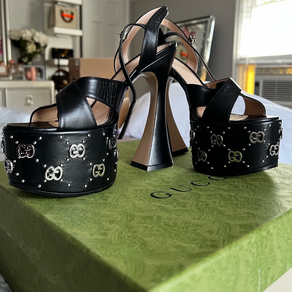 Gucci Women’s Interlocking G Studs Sandals